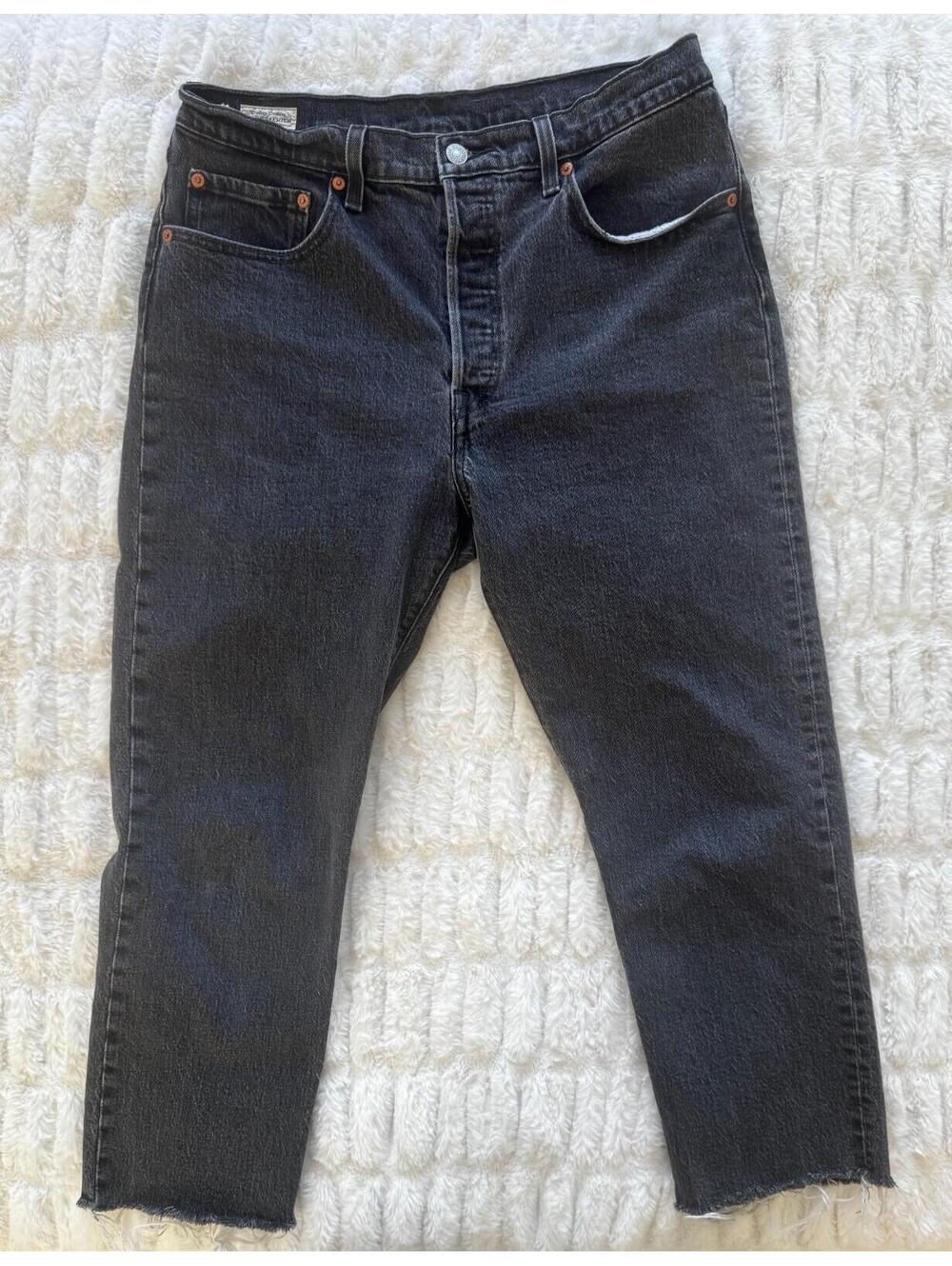 Levi’s Premium 501 Jeans Mens Gray Black Button Fly Straight Leg Cut Off Raw Hem